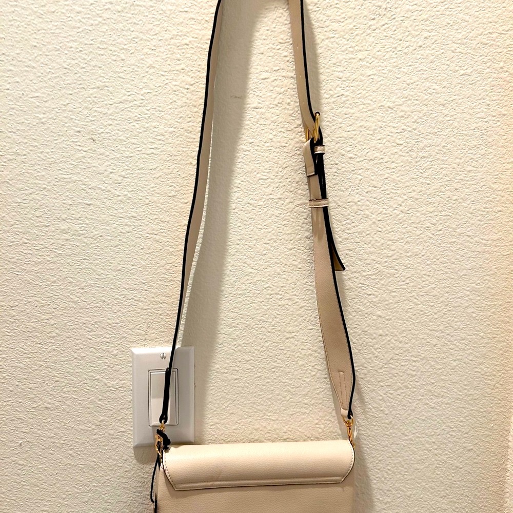 RACHEL ZOE Elegant Cream Crossbody Bag.
NEW!!!! - Picture 10 of 10
